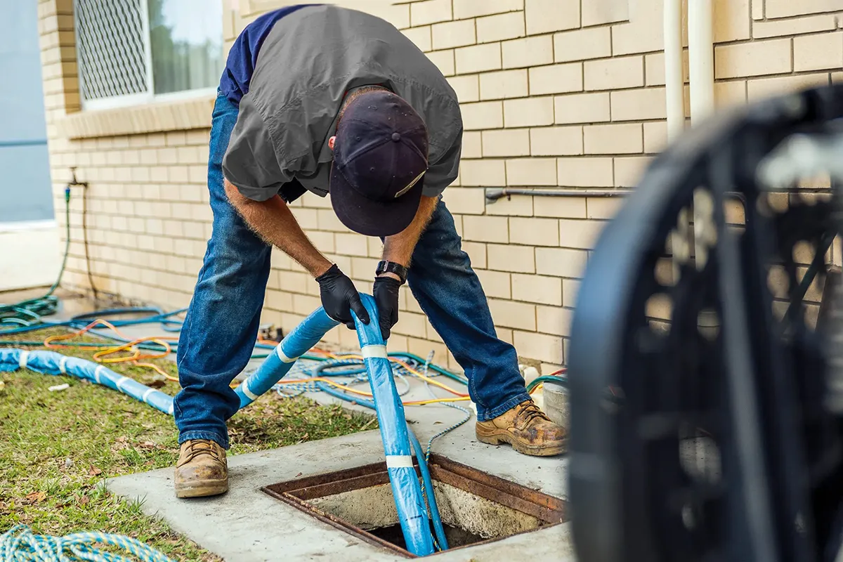 trenchless-sewer-repair-pipe-lining trenchless-sewer-repair-pipe-lining